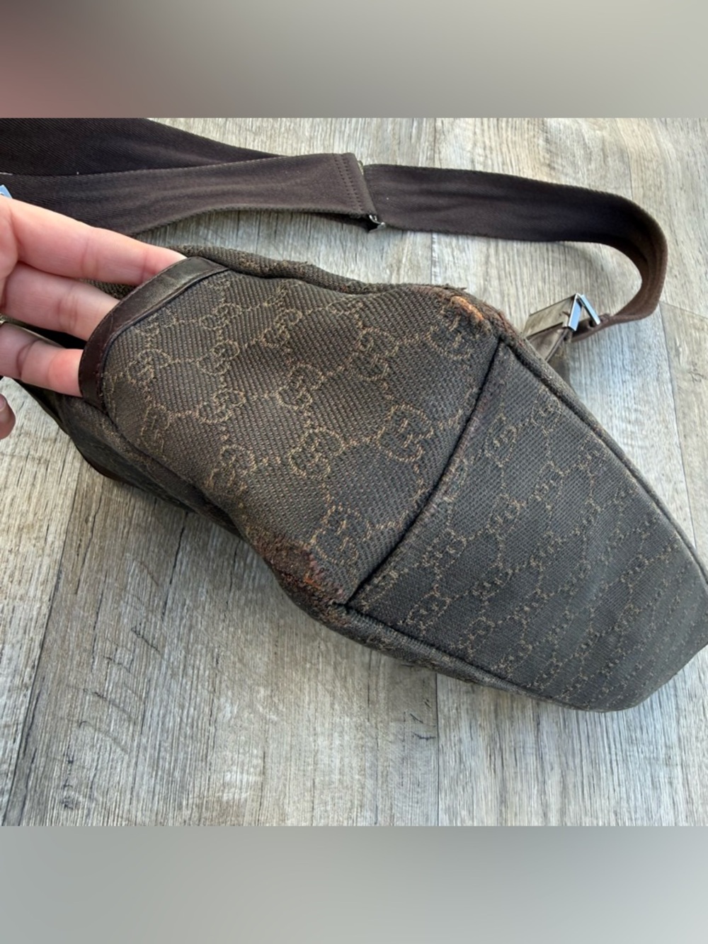 Vintage Gucci GG Canvas Monogram Messenger Bag Dark Brown Flaws** - Picture 10 of 14